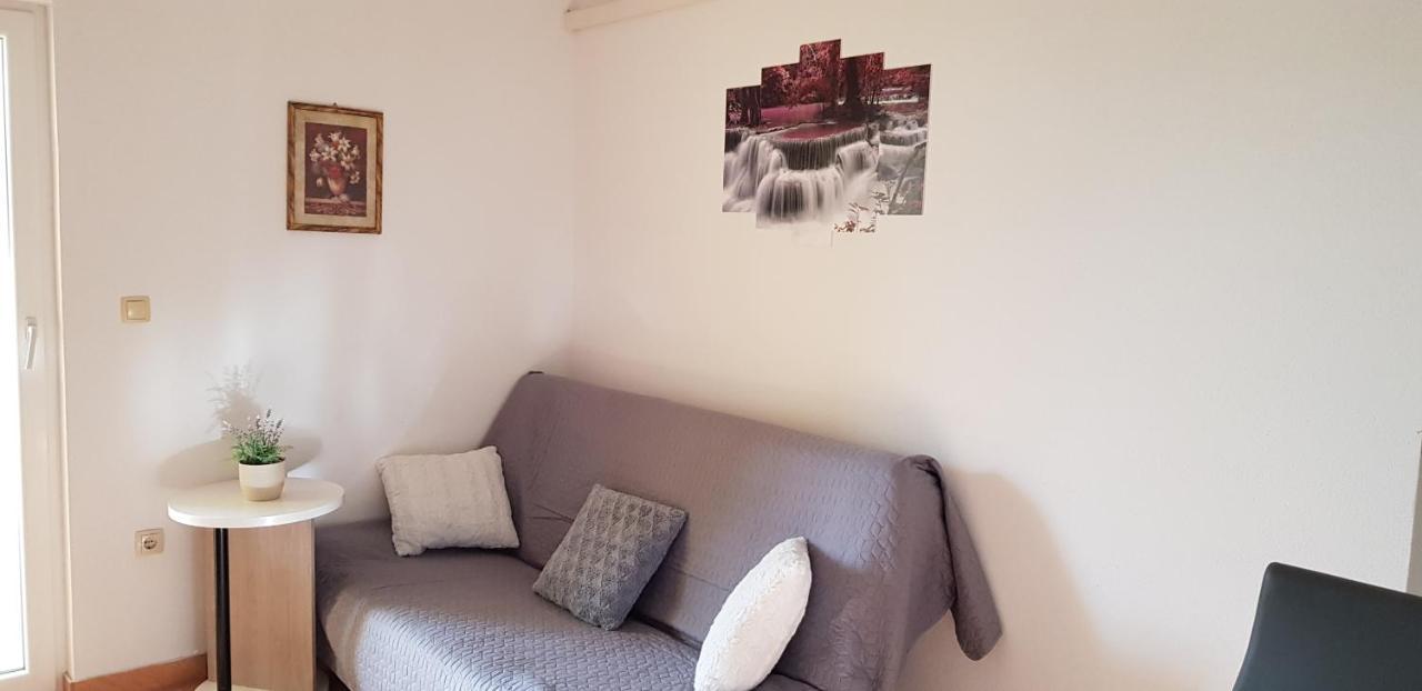 Apartmani Vranjkovic Vodice Bagian luar foto