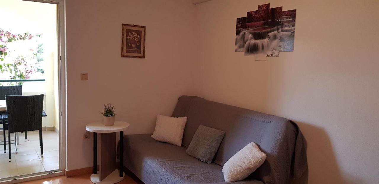 Apartmani Vranjkovic Vodice Bagian luar foto