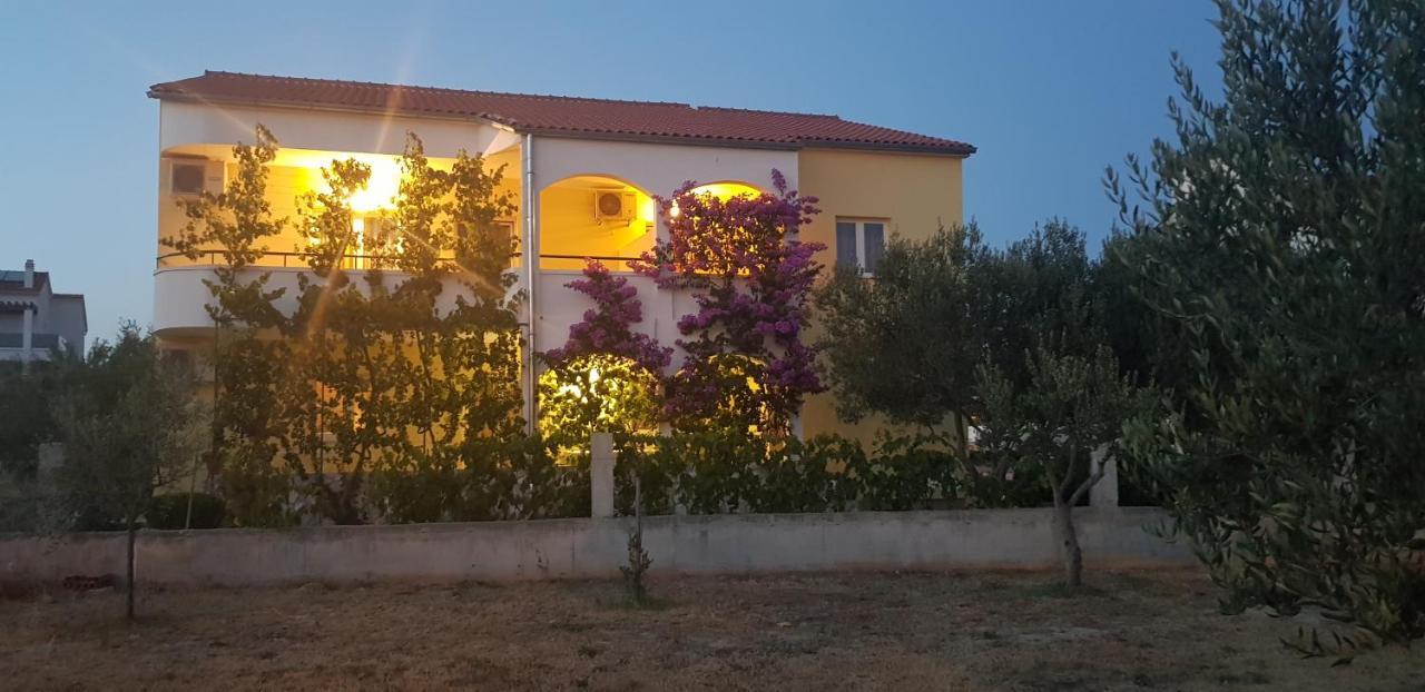 Apartmani Vranjkovic Vodice Bagian luar foto