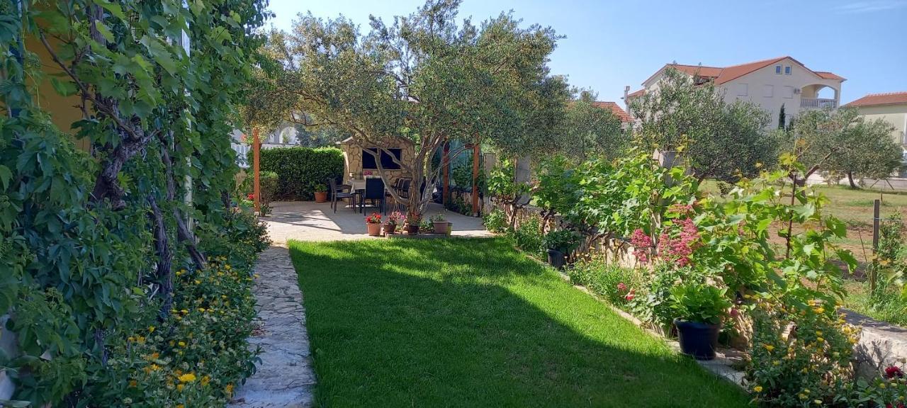 Apartmani Vranjkovic Vodice Bagian luar foto