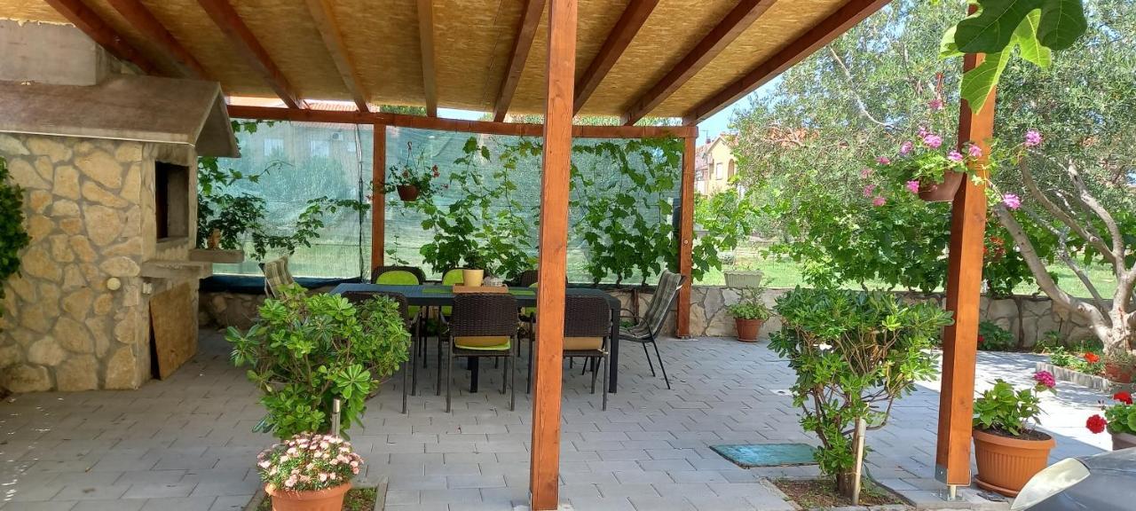 Apartmani Vranjkovic Vodice Bagian luar foto