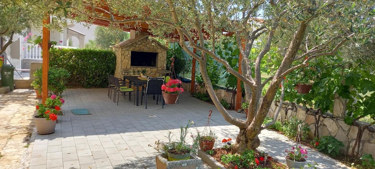 Apartmani Vranjkovic Vodice Bagian luar foto