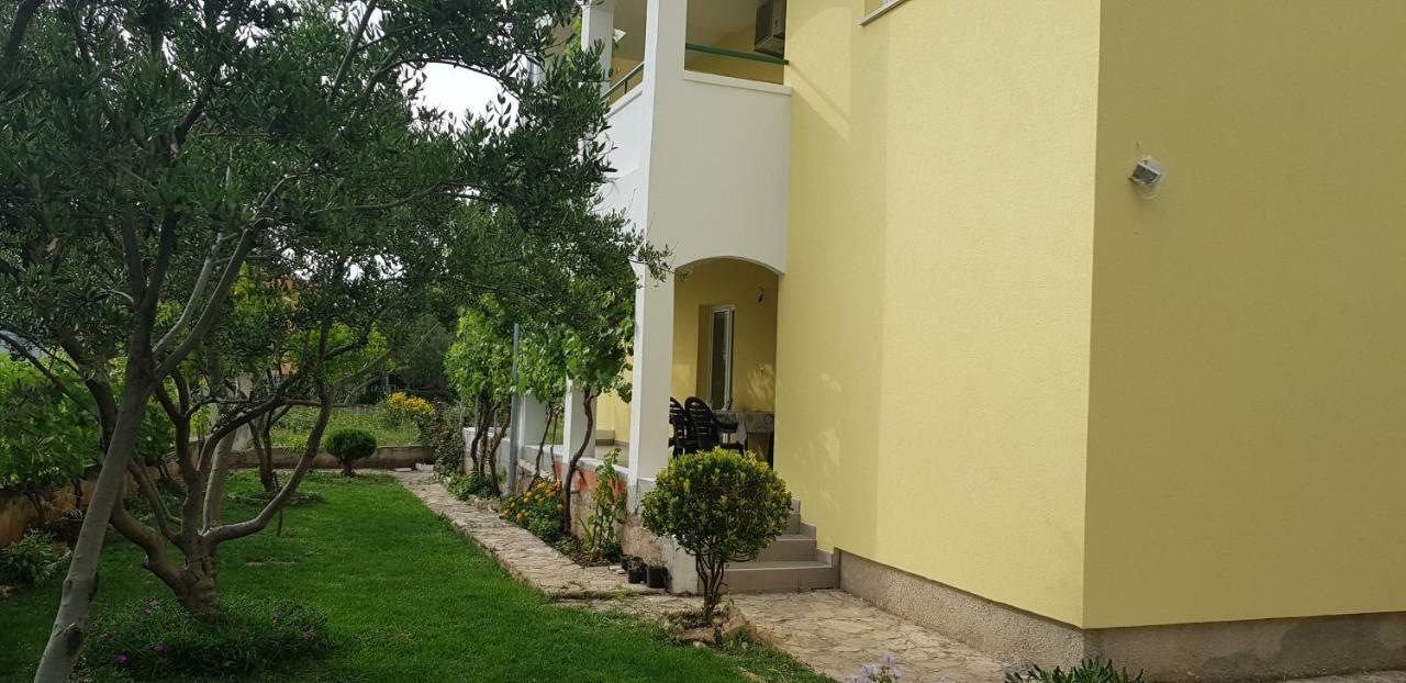 Apartmani Vranjkovic Vodice Bagian luar foto
